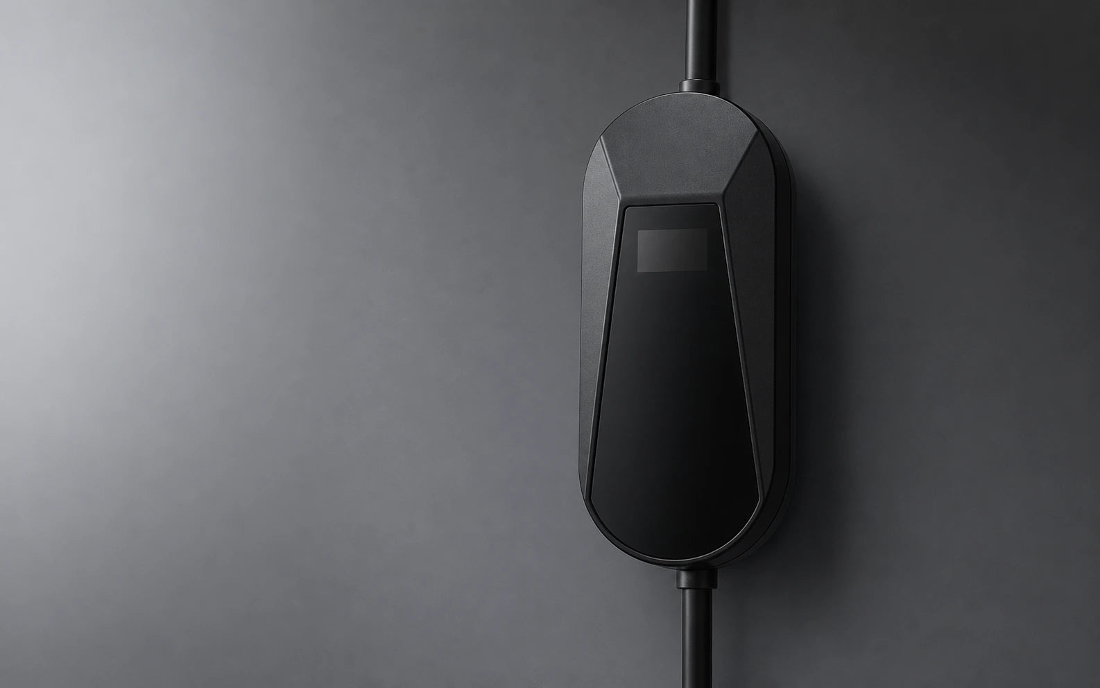 Redactionele conceptrender van de Mode 2 IC-CPD-regelkast met display; de netaansluiting en voertuigconnector zijn niet afgebeeld.